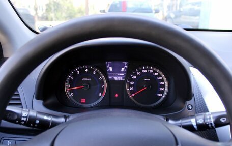 Hyundai Solaris II рестайлинг, 2013 год, 930 000 рублей, 14 фотография