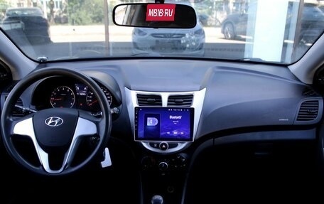 Hyundai Solaris II рестайлинг, 2013 год, 930 000 рублей, 11 фотография