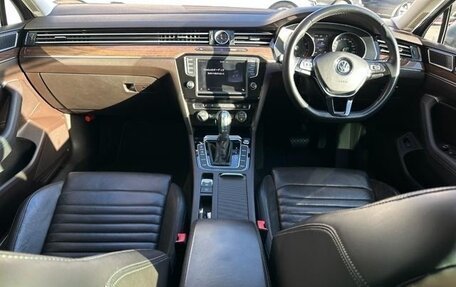 Volkswagen Passat B8 рестайлинг, 2017 год, 1 399 000 рублей, 27 фотография