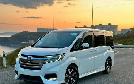 Honda Stepwgn IV, 2022 год, 1 980 000 рублей, 3 фотография