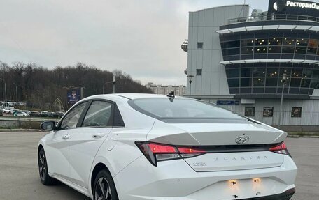 Hyundai Elantra, 2023 год, 1 435 000 рублей, 5 фотография