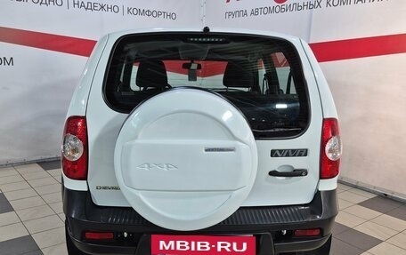 Chevrolet Niva I рестайлинг, 2018 год, 870 000 рублей, 6 фотография