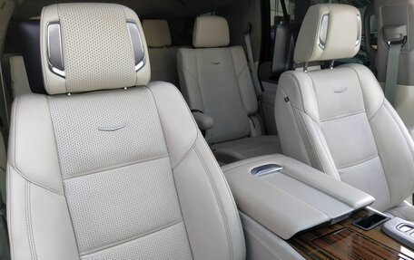 Cadillac Escalade V, 2021 год, 9 700 000 рублей, 21 фотография