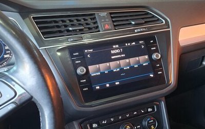 Volkswagen Tiguan II, 2018 год, 2 900 000 рублей, 1 фотография