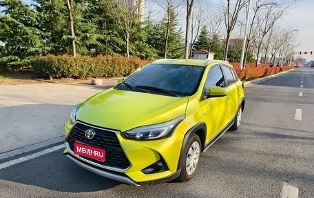 Toyota Yaris XP150 рестайлинг, 2022 год, 1 550 000 рублей, 1 фотография
