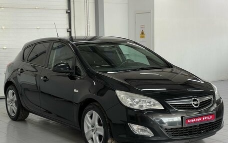 Opel Astra J, 2012 год, 669 000 рублей, 1 фотография