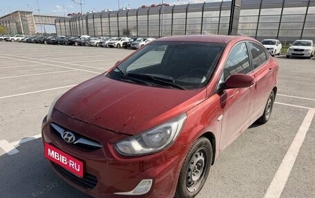 Hyundai Solaris II рестайлинг, 2011 год, 450 000 рублей, 1 фотография