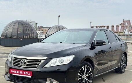 Toyota Camry, 2014 год, 2 045 000 рублей, 3 фотография