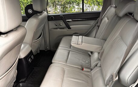 Mitsubishi Pajero IV, 2008 год, 1 800 000 рублей, 16 фотография