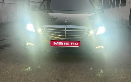 Mercedes-Benz E-Класс, 2011 год, 2 350 000 рублей, 2 фотография