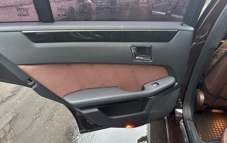 Mercedes-Benz E-Класс, 2011 год, 2 350 000 рублей, 10 фотография