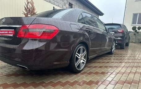 Mercedes-Benz E-Класс, 2011 год, 2 350 000 рублей, 6 фотография