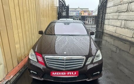Mercedes-Benz E-Класс, 2011 год, 2 350 000 рублей, 7 фотография
