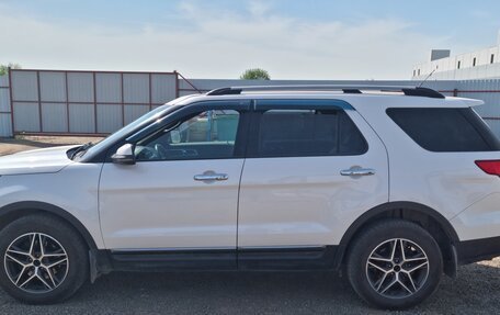 Ford Explorer VI, 2012 год, 1 250 000 рублей, 2 фотография