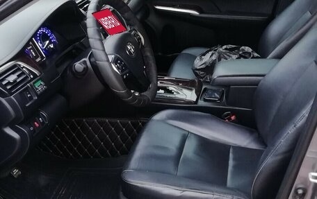 Toyota Camry, 2015 год, 2 050 000 рублей, 8 фотография