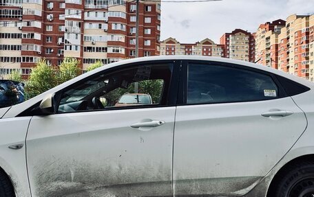 Hyundai Solaris II рестайлинг, 2016 год, 370 000 рублей, 3 фотография