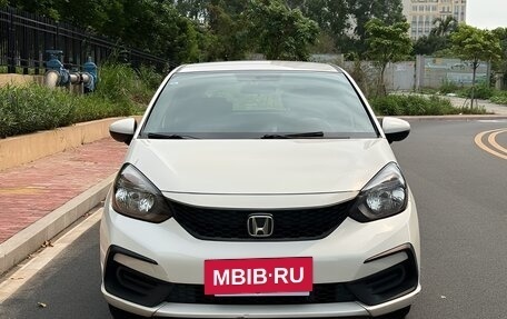 Honda Fit, 2021 год, 1 350 000 рублей, 3 фотография