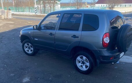 Chevrolet Niva I рестайлинг, 2013 год, 410 000 рублей, 4 фотография