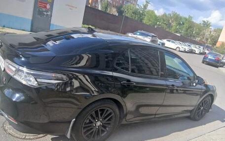 Toyota Camry, 2021 год, 2 600 000 рублей, 5 фотография