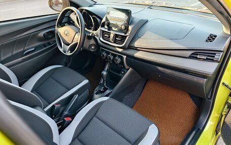 Toyota Yaris XP150 рестайлинг, 2022 год, 1 550 000 рублей, 10 фотография