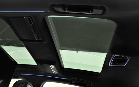 Audi A8, 2025 год, 20 000 000 рублей, 26 фотография
