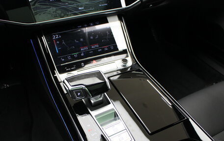 Audi A8, 2025 год, 20 000 000 рублей, 28 фотография