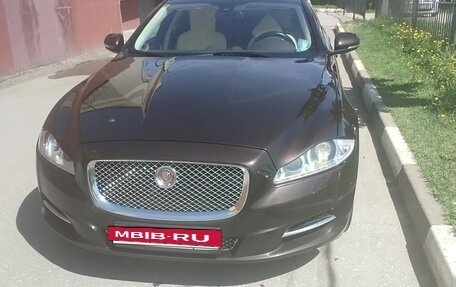 Jaguar XJ IV (X351), 2015 год, 2 600 000 рублей, 11 фотография