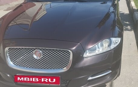 Jaguar XJ IV (X351), 2015 год, 2 600 000 рублей, 12 фотография
