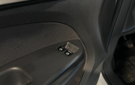 Volkswagen Caddy III рестайлинг, 2012 год, 750 000 рублей, 21 фотография
