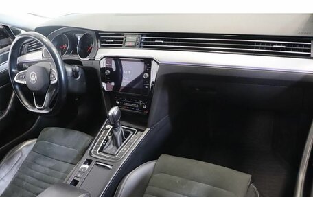 Volkswagen Passat B8 рестайлинг, 2021 год, 2 230 800 рублей, 5 фотография