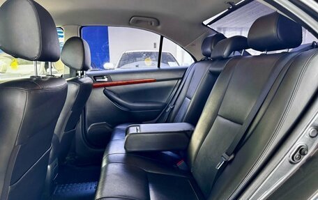 Toyota Avensis III рестайлинг, 2007 год, 899 000 рублей, 25 фотография