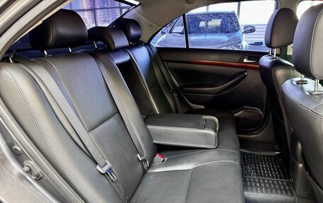 Toyota Avensis III рестайлинг, 2007 год, 899 000 рублей, 27 фотография