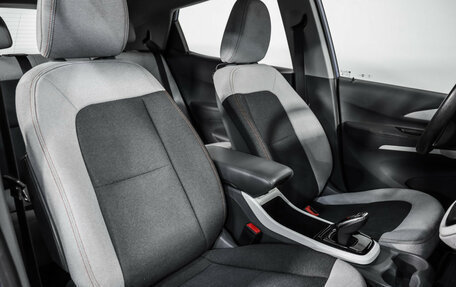 Chevrolet Bolt, 2017 год, 1 490 000 рублей, 22 фотография