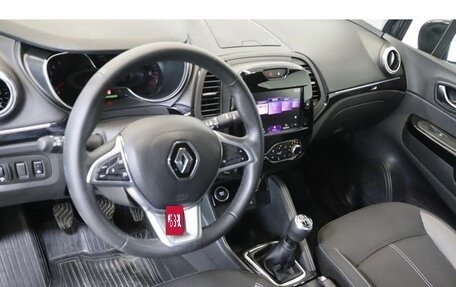 Renault Kaptur I рестайлинг, 2021 год, 1 602 000 рублей, 6 фотография