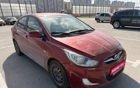 Hyundai Solaris II рестайлинг, 2011 год, 450 000 рублей, 2 фотография