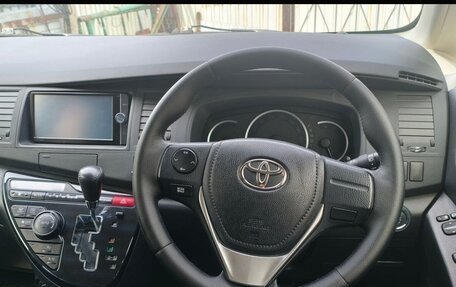 Toyota ISis I, 2016 год, 1 270 000 рублей, 10 фотография