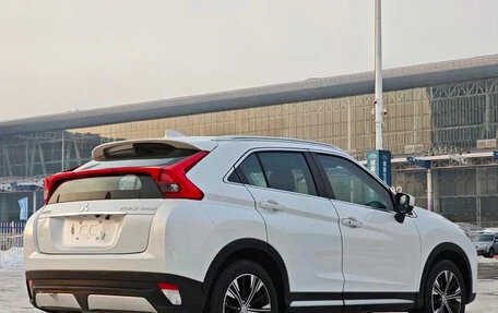 Mitsubishi Eclipse Cross, 2022 год, 1 650 000 рублей, 7 фотография