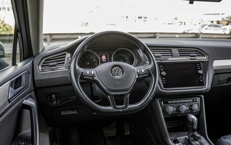 Volkswagen Tiguan II, 2019 год, 2 398 000 рублей, 14 фотография