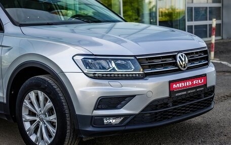 Volkswagen Tiguan II, 2019 год, 2 398 000 рублей, 10 фотография