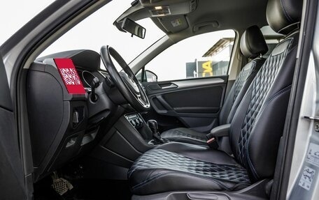 Volkswagen Tiguan II, 2019 год, 2 398 000 рублей, 25 фотография