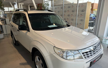 Subaru Forester, 2012 год, 1 090 000 рублей, 2 фотография