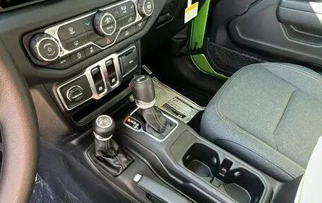 Jeep Wrangler, 2026 год, 4 499 000 рублей, 20 фотография