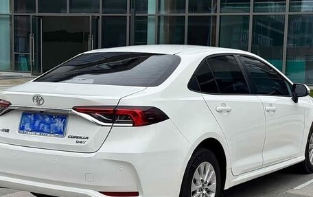 Toyota Corolla, 2023 год, 1 350 000 рублей, 3 фотография