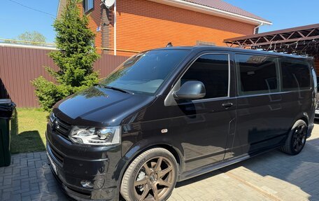 Volkswagen Caravelle T5, 2014 год, 5 000 000 рублей, 4 фотография