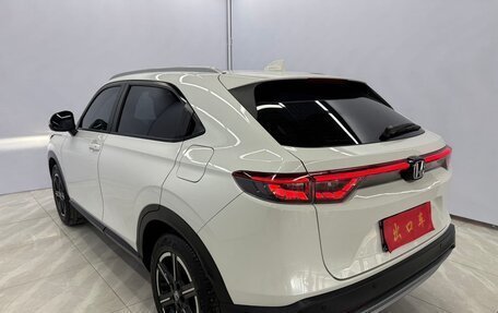 Honda Vezel, 2023 год, 2 100 000 рублей, 6 фотография