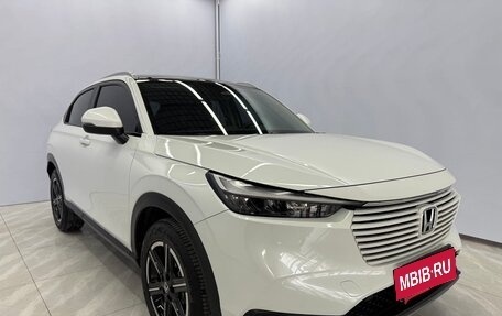 Honda Vezel, 2023 год, 2 100 000 рублей, 3 фотография