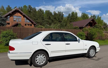 Mercedes-Benz E-Класс, 1997 год, 2 800 000 рублей, 9 фотография