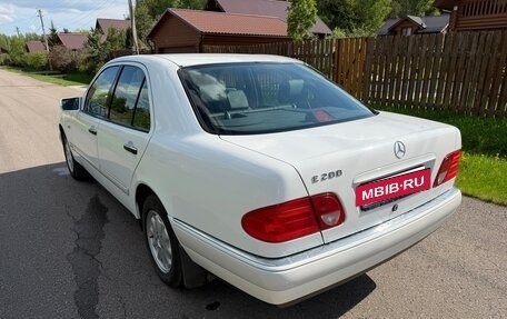 Mercedes-Benz E-Класс, 1997 год, 2 800 000 рублей, 6 фотография