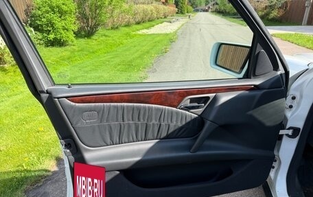 Mercedes-Benz E-Класс, 1997 год, 2 800 000 рублей, 15 фотография