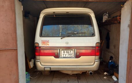Toyota HiAce H100, 1993 год, 680 000 рублей, 6 фотография
